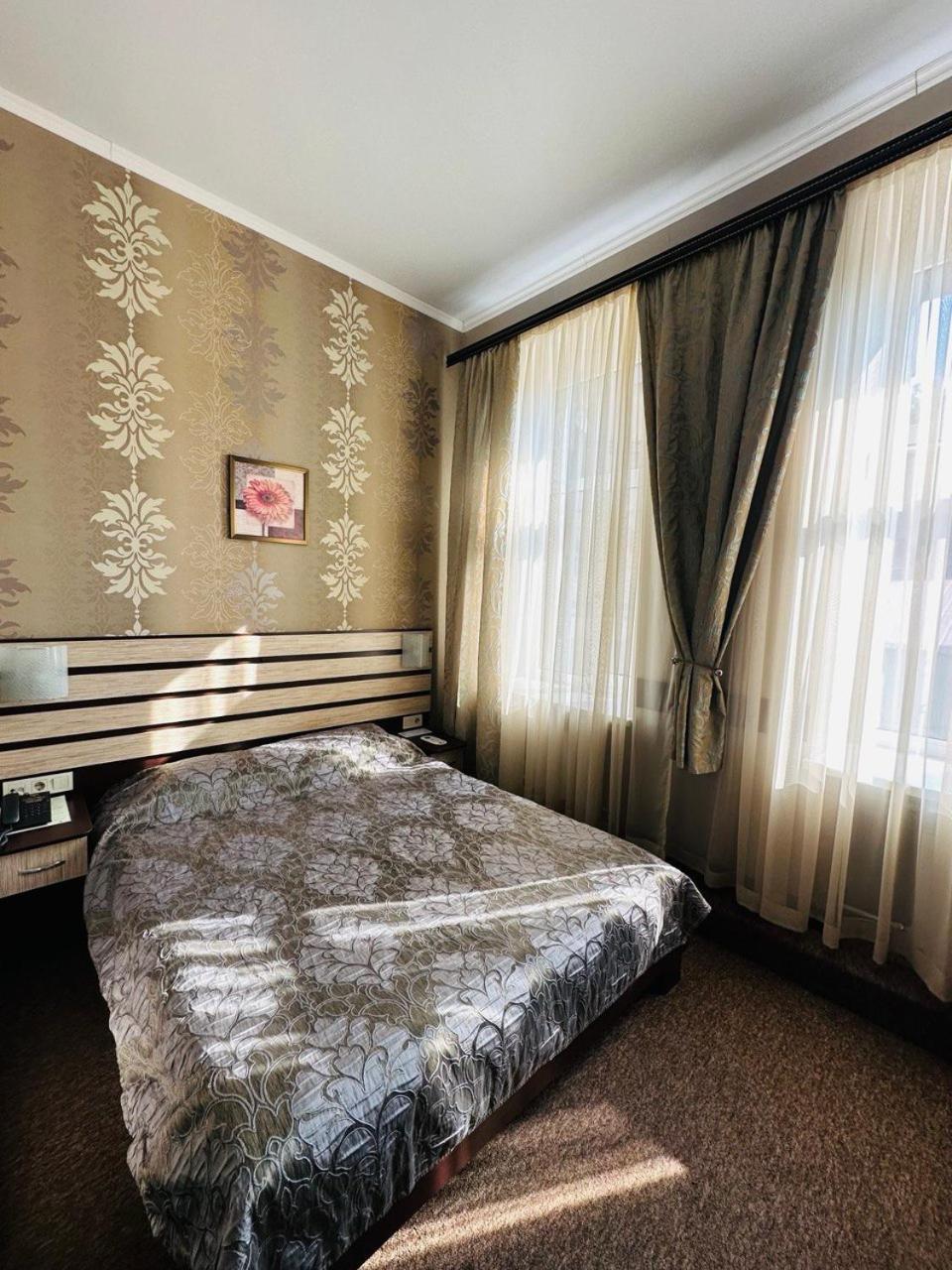 Classic Hotel Harkov Kültér fotó
