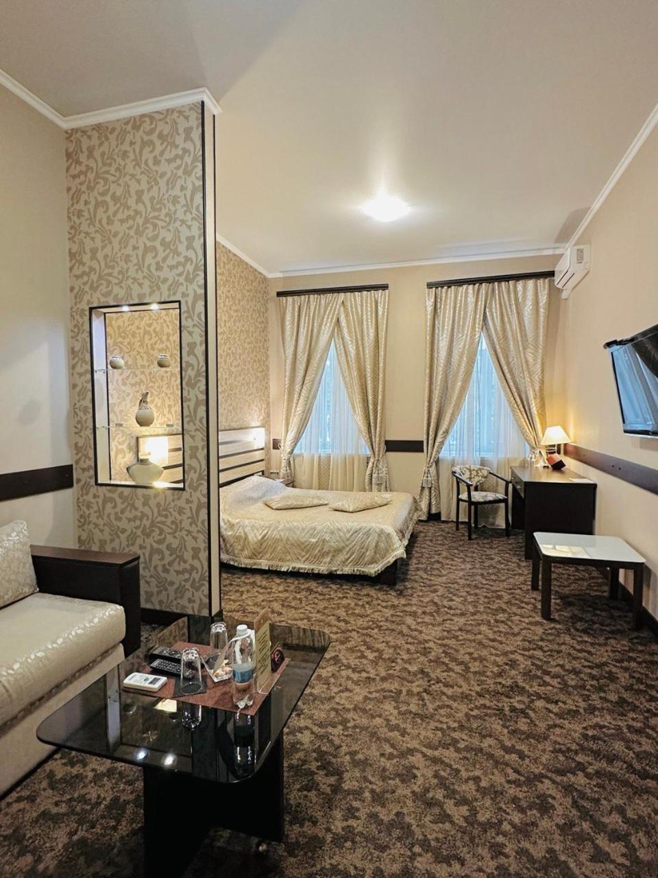 Classic Hotel Harkov Kültér fotó